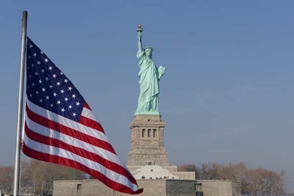 US visa for UAE residents